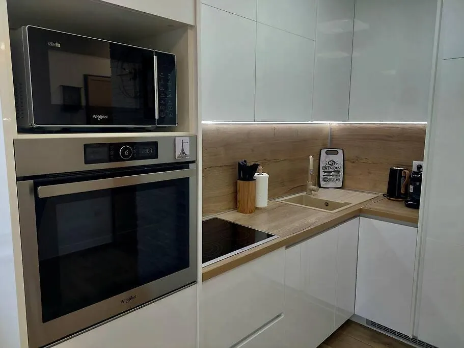 Valux Apartman Pula 0*,